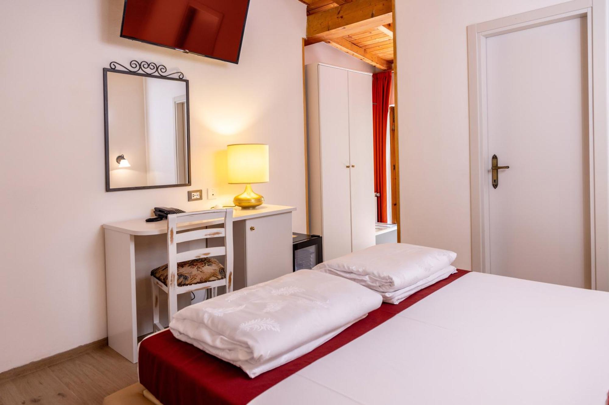 Hotel Rabay Brenzone sul Garda Dış mekan fotoğraf