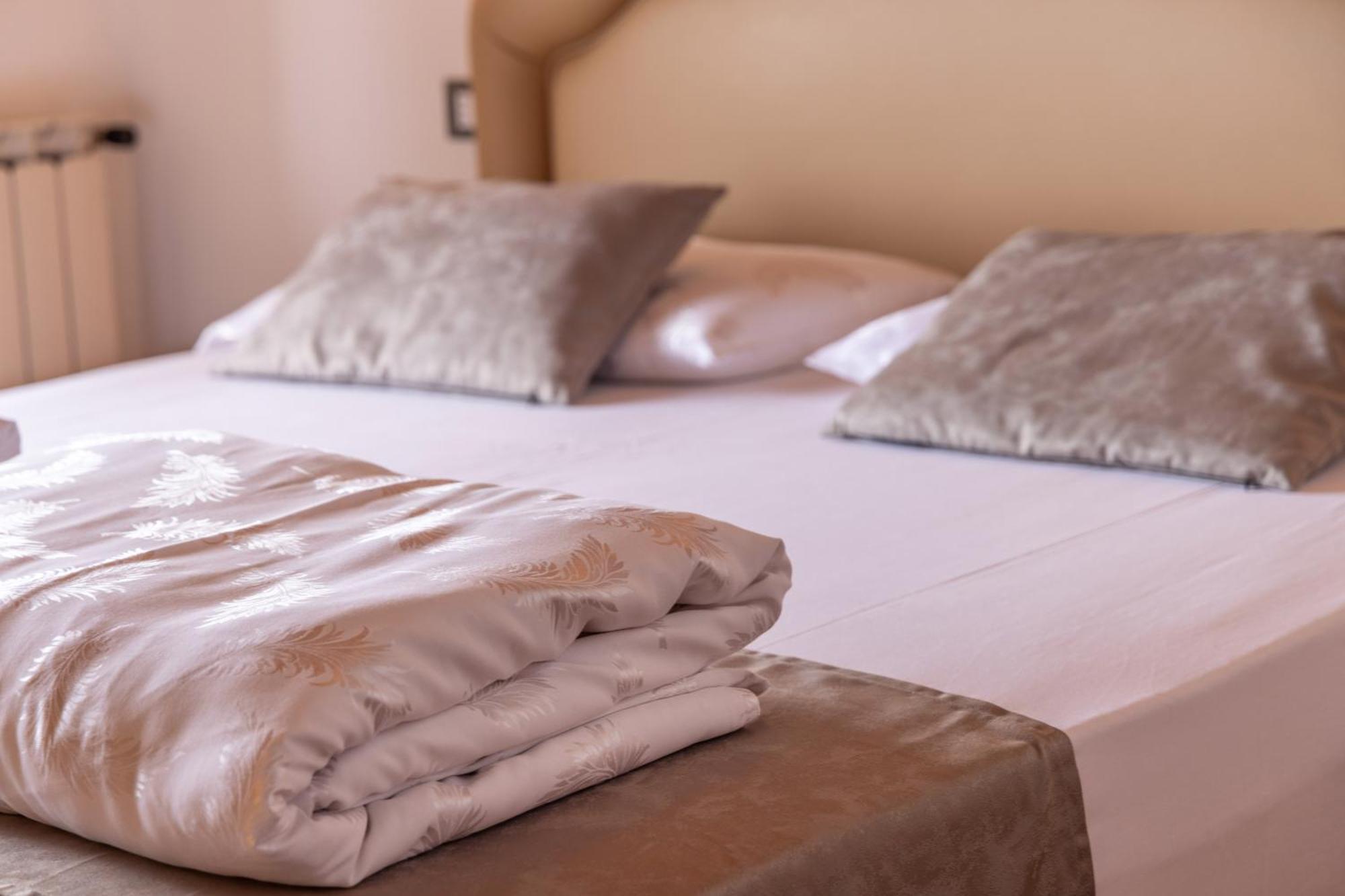 Hotel Rabay Brenzone sul Garda Dış mekan fotoğraf